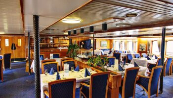 1548636369.7014_r268_Hurtigruten Cruise Lines MS Lofoten Interior Dining Room 2.jpg